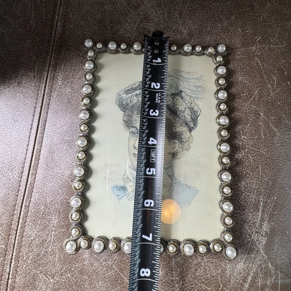 Vintage Style Faux Pearl 5x7 Picture Frame Silver Rope Victorian Cottage Decor